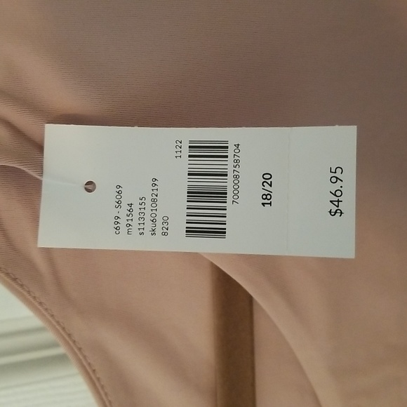 NWT Lane Bryant fitted crop tee - Picture 6 of 7